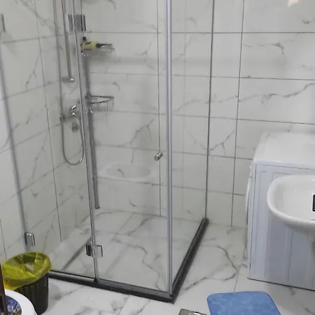 Leonida 2 דירה *