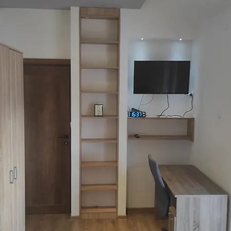 Leonida 3 *