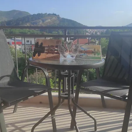 Leonida 2 דירה *